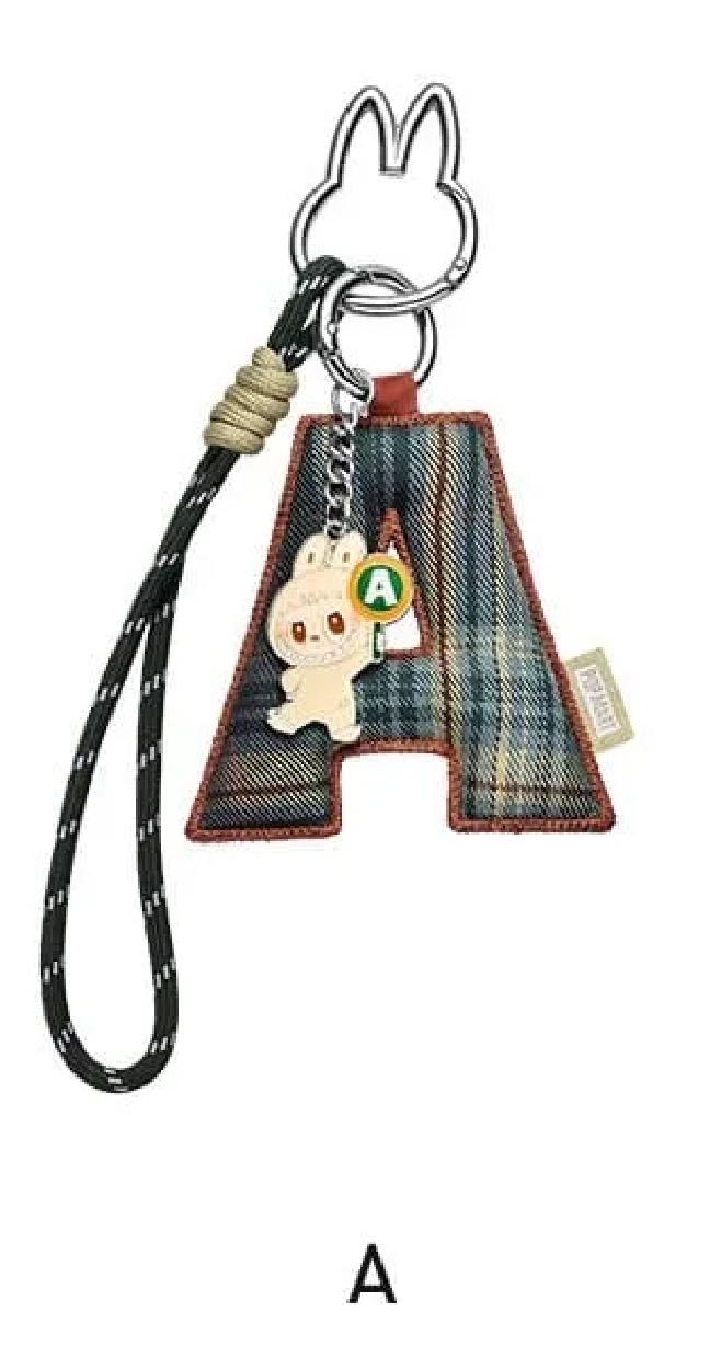 Pop Mart Labubu The Monsters Pin for Love Buchstabenanhänger